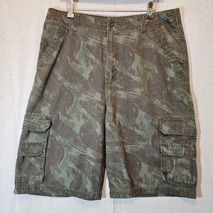 Swiss Cross Camo Cargo Shorts Mens 34 Camouflage 11" Inseam Multiple Pockets